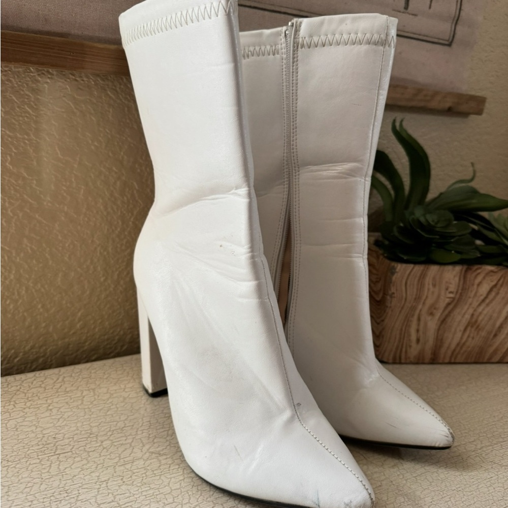 Women’s Vintage White Boots sz 8.5 39